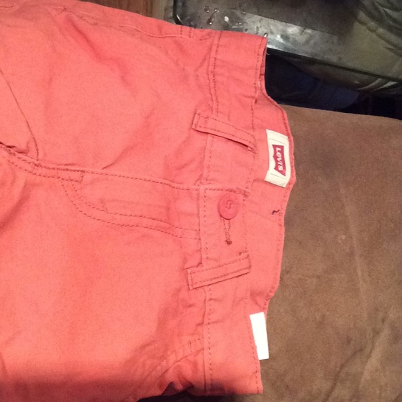 Levi’s - Picture 3 of 3